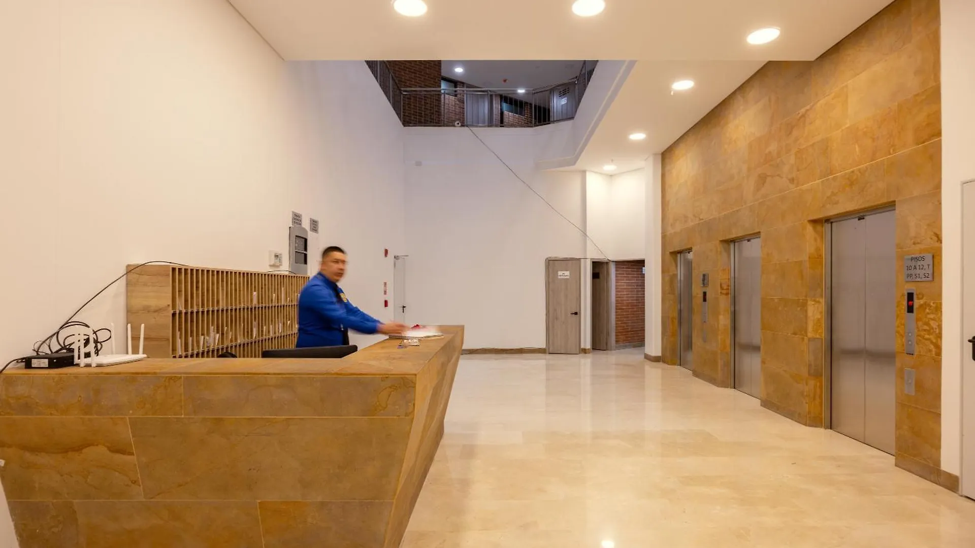 Kyux Studios By Mome Stays Μεντεγίν Διαμέρισμα