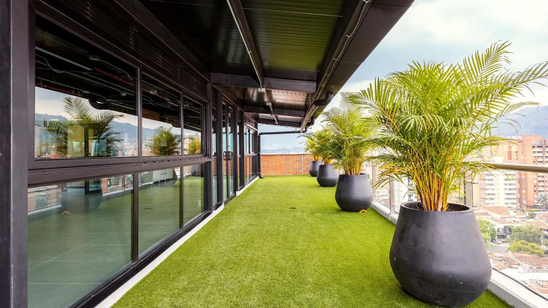 Kyux Studios By Mome Stays Μεντεγίν 0*,