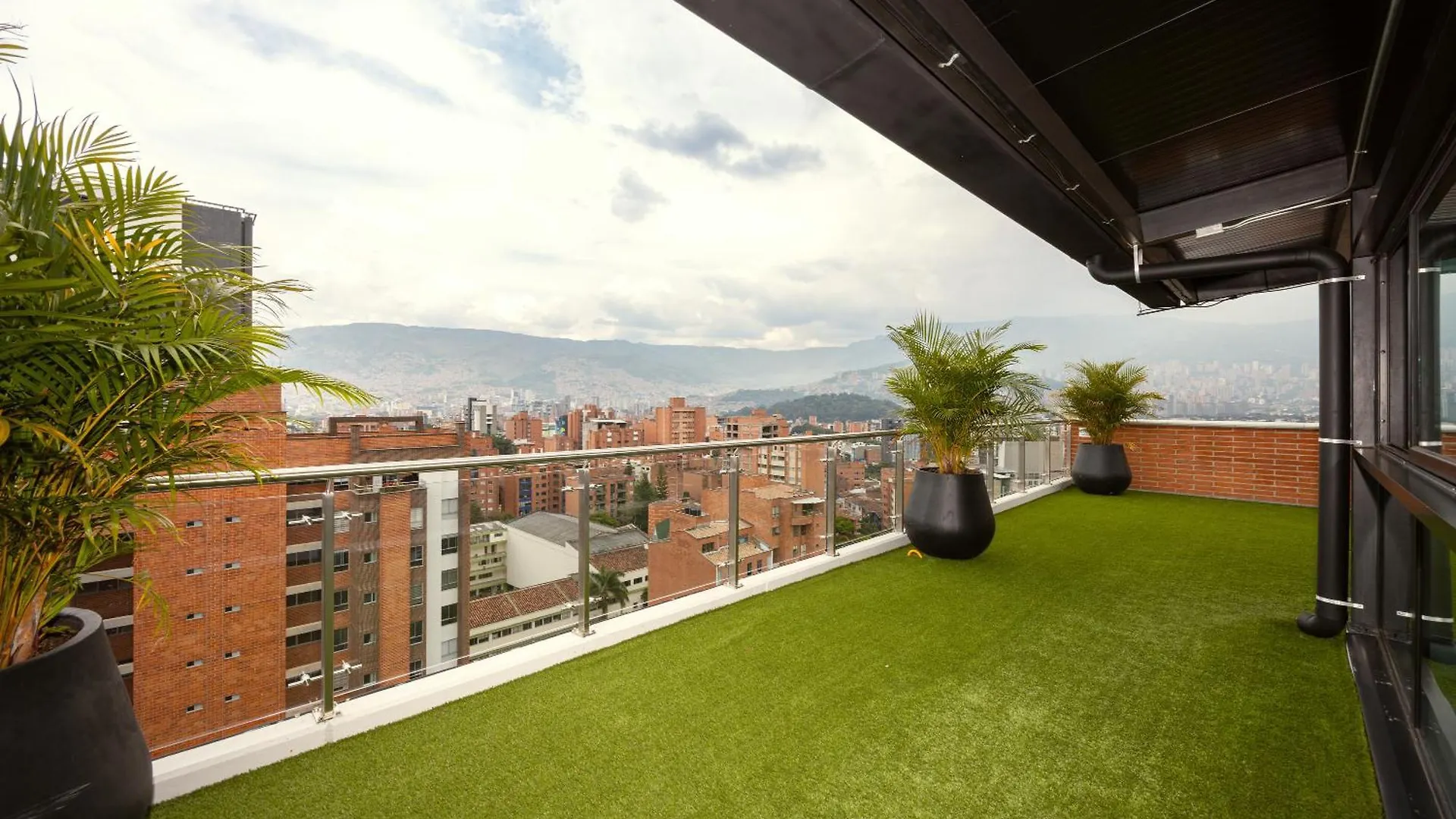 Kyux Studios By Mome Stays Μεντεγίν Διαμέρισμα